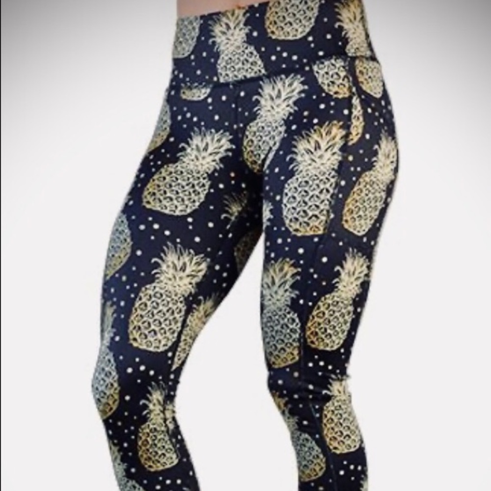 CVG Fineapple Capri Size Small